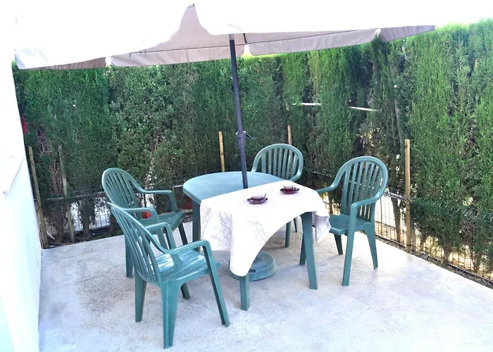 Belman, 2 Dormitorios, By Bookindenia Denia