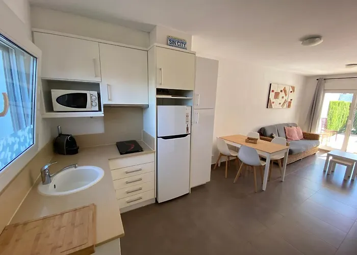 Apartamento Belman, 2 Dormitorios, By Bookindenia